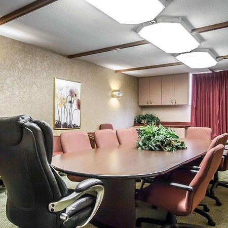 Quality Inn & Suites North Springfield Esterno foto