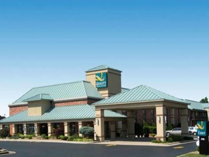 Quality Inn & Suites North Springfield Esterno foto
