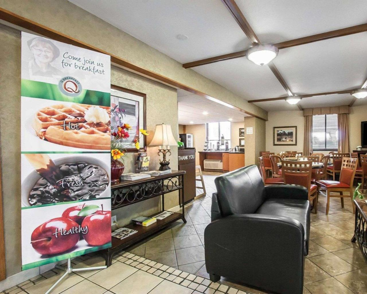 Quality Inn & Suites North Springfield Esterno foto