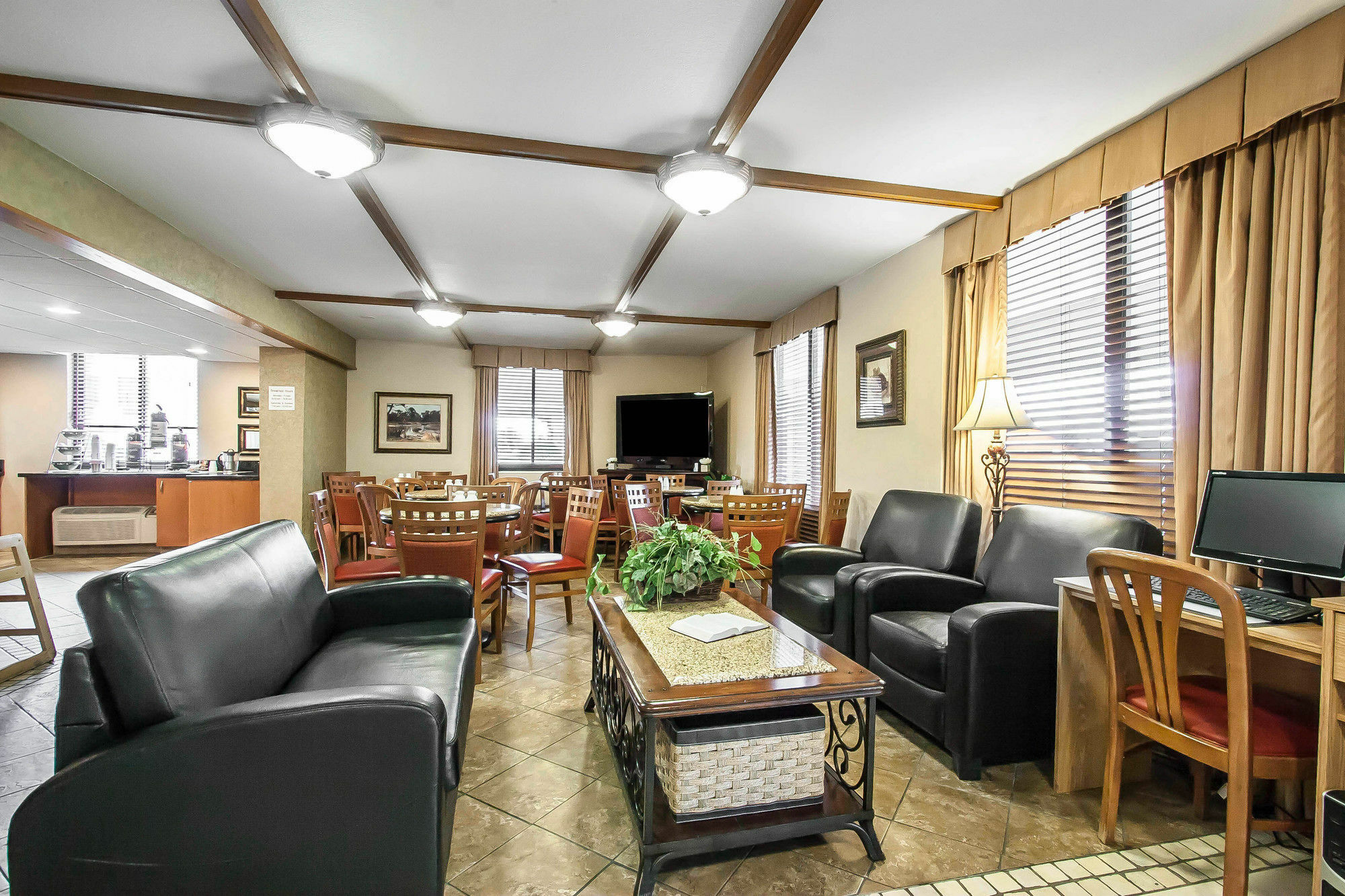 Quality Inn & Suites North Springfield Esterno foto