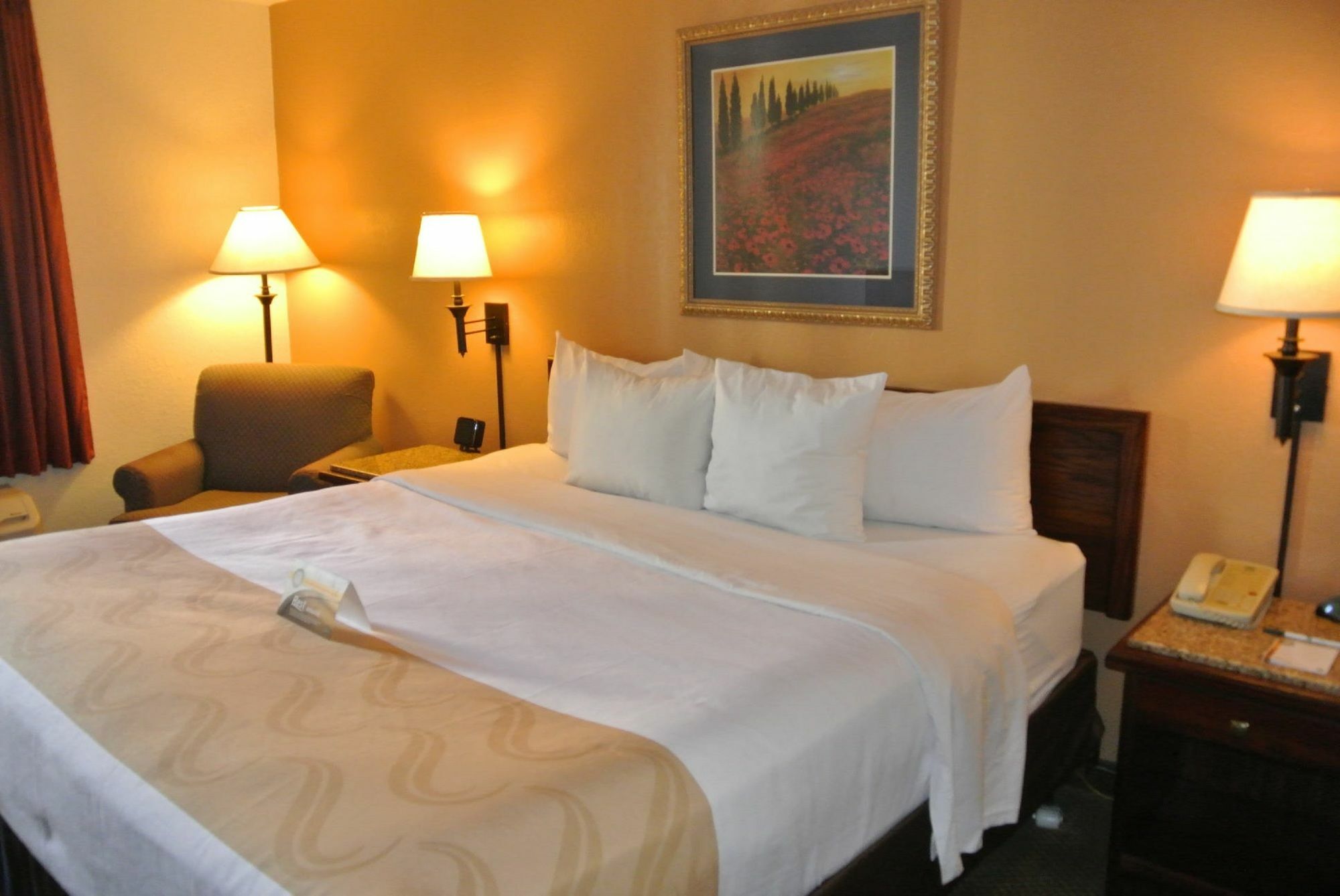 Quality Inn & Suites North Springfield Esterno foto