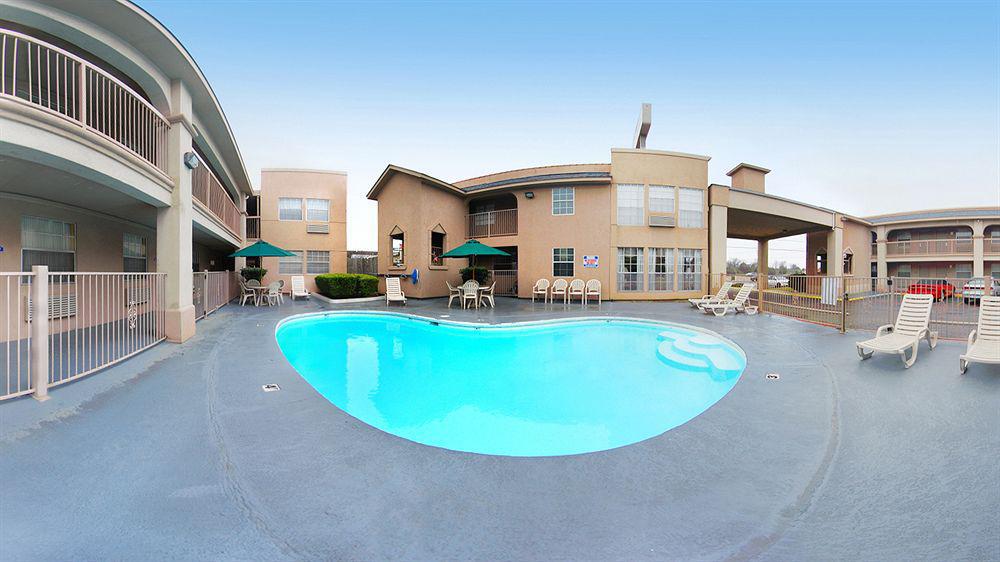 Quality Inn & Suites North Springfield Esterno foto